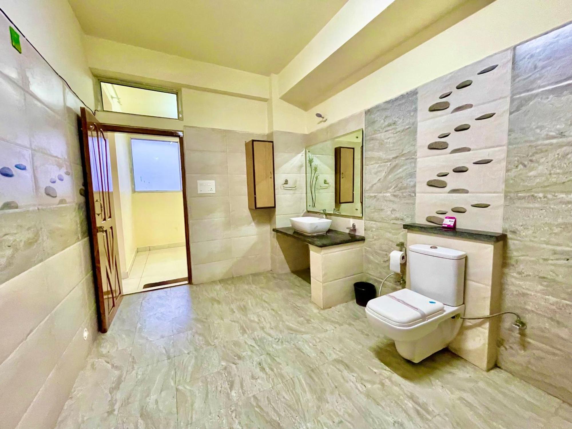 The Auriga 3Bhk Fully Entair Villa With Bonfire In Kasauli I Pvt Stay I Open Air Terrace I Kitchen Livingroom I Lawn Bonfire I Gaming Zone エクステリア 写真