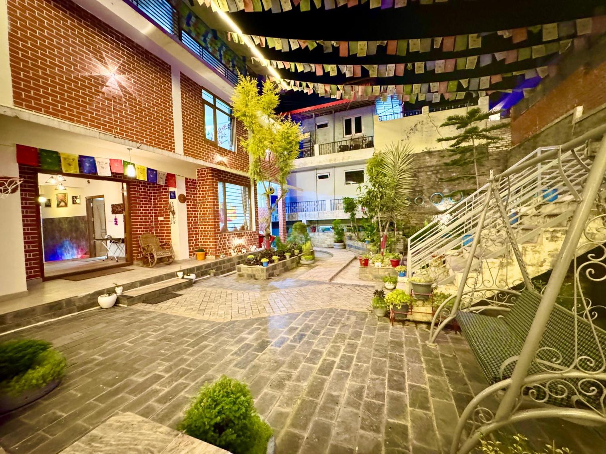 The Auriga 3Bhk Fully Entair Villa With Bonfire In Kasauli I Pvt Stay I Open Air Terrace I Kitchen Livingroom I Lawn Bonfire I Gaming Zone エクステリア 写真