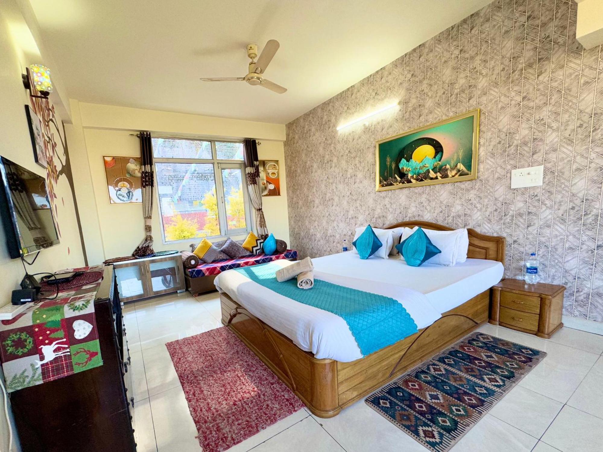 The Auriga 3Bhk Fully Entair Villa With Bonfire In Kasauli I Pvt Stay I Open Air Terrace I Kitchen Livingroom I Lawn Bonfire I Gaming Zone エクステリア 写真