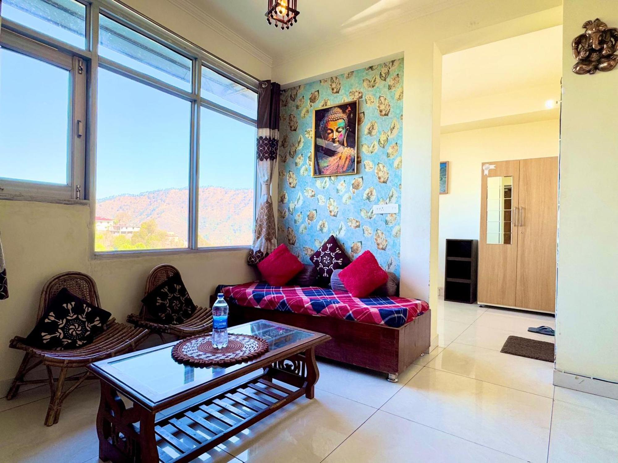 The Auriga 3Bhk Fully Entair Villa With Bonfire In Kasauli I Pvt Stay I Open Air Terrace I Kitchen Livingroom I Lawn Bonfire I Gaming Zone エクステリア 写真